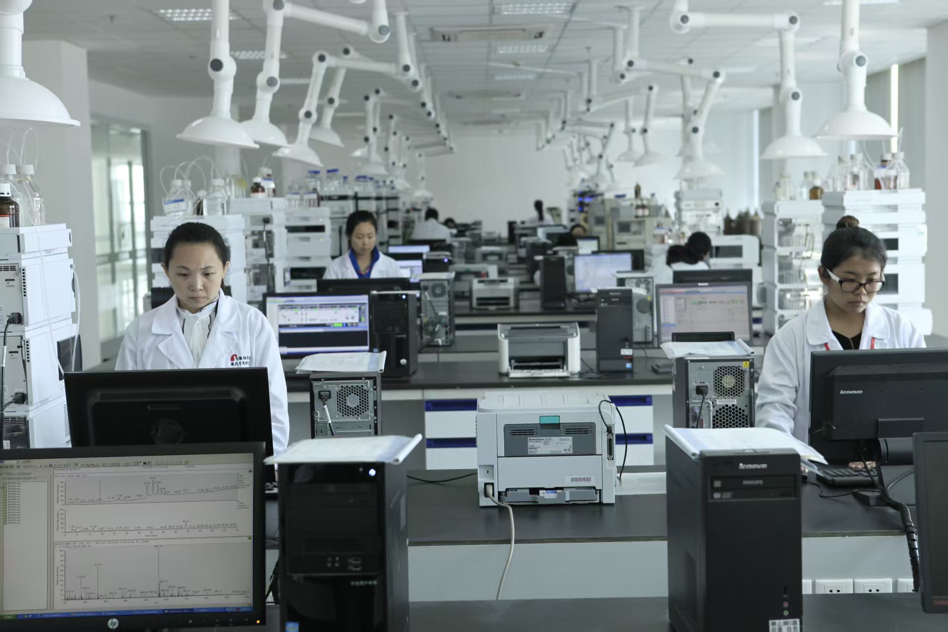 黑灯工厂上线 中药熬制告别人工，解锁智造新图景